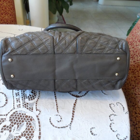 Marc Jacobs Brown Napa Leather Quilted Shoulder/Tote Bag w/ Gold Metal Chain - Picture 10 of 16